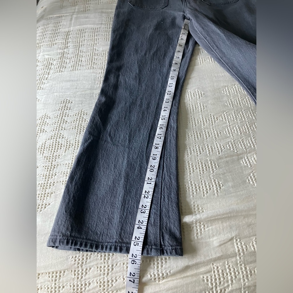 LOFT Grey Kick Crop High Rise Sailor Pocket Jeans Size 4 (Measures like a 10) - Picture 10 of 13